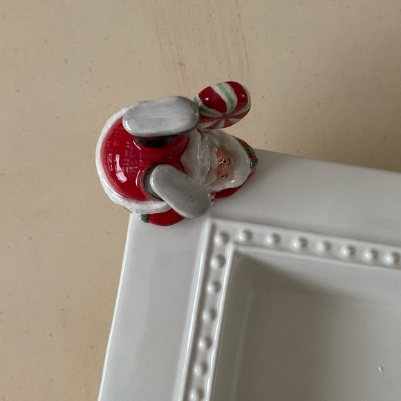 Christmas Santa With Peppermint Platter Decoration - Your Choice 🎅 - Picture 10 of 16